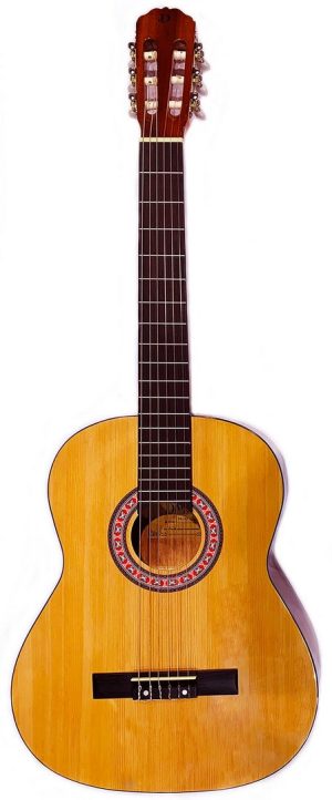 Affordable 4/4 Classical Guitar with Superior Sound Quality