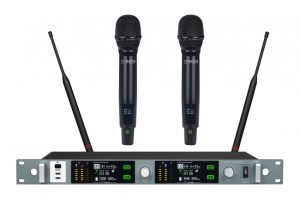 Professional UHF Wireless Microphone System for Stage Use